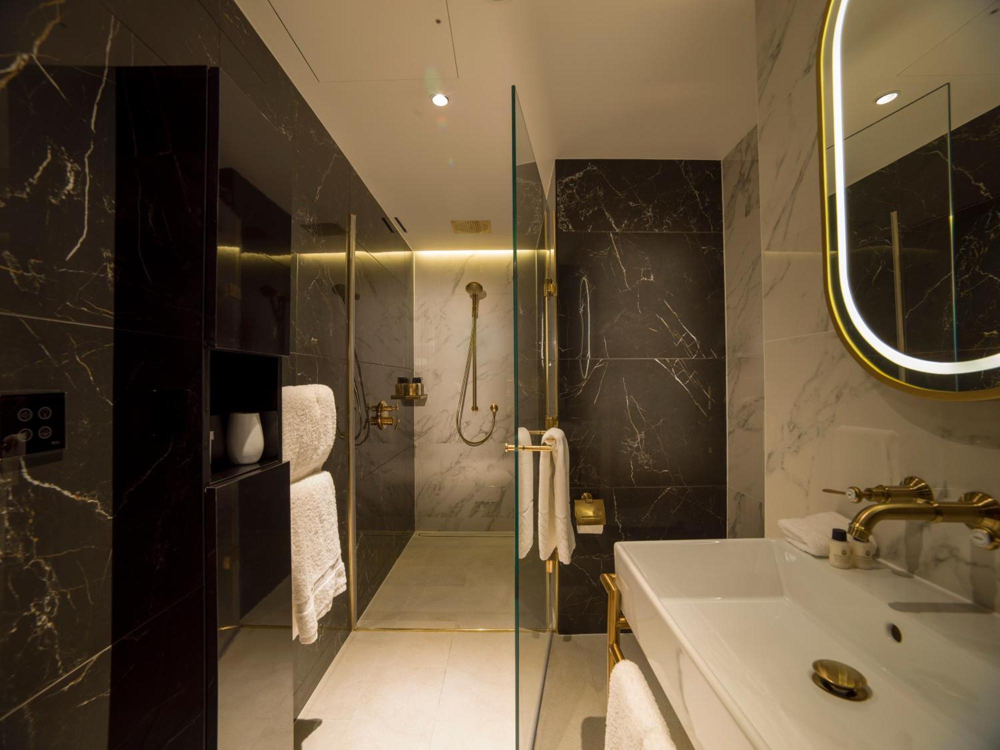 Suite con 2 Camere da Letto - The Bondfield